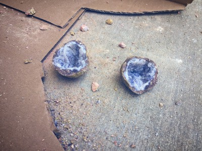 geknackte Geode auf Kindergeburtstag kl